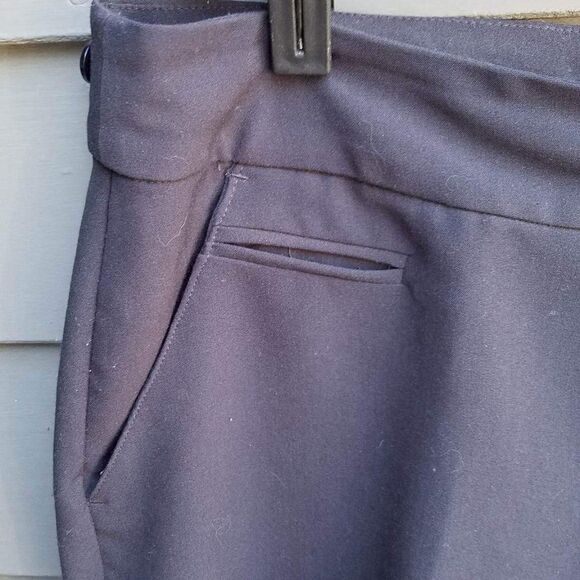 Christopher & Banks BLACK Capris Size 12 - Picture 5 of 11